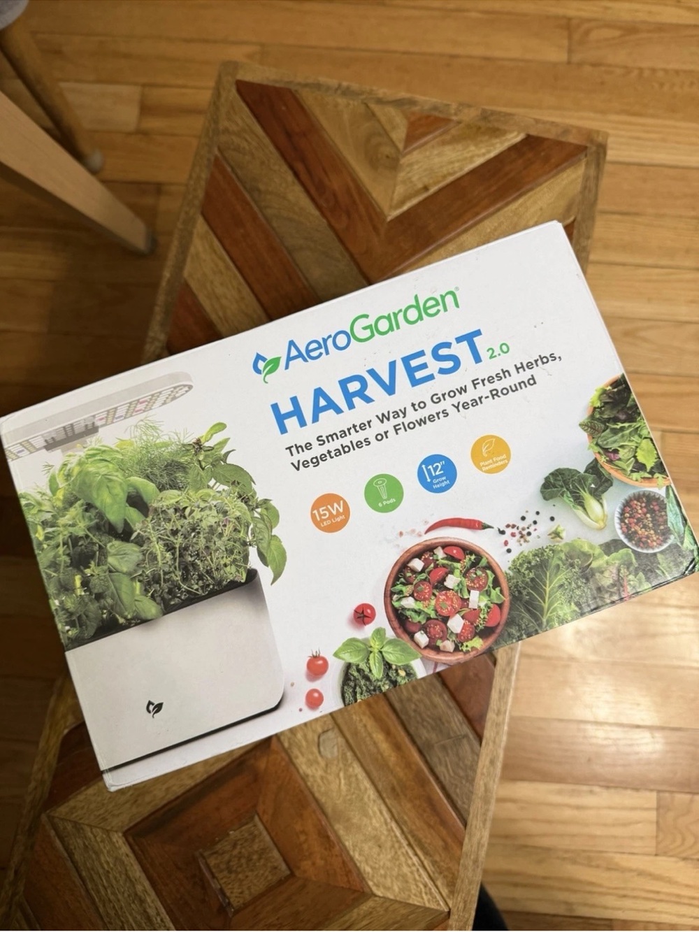 AeroGarden Harvest 2.0 Indoor Garden Hydroponic System with LED Grow Light-White